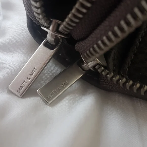 *SOLD* Matt & Nat Grey Sublime Vegan Double Zip Wallet - Picture 5 of 7